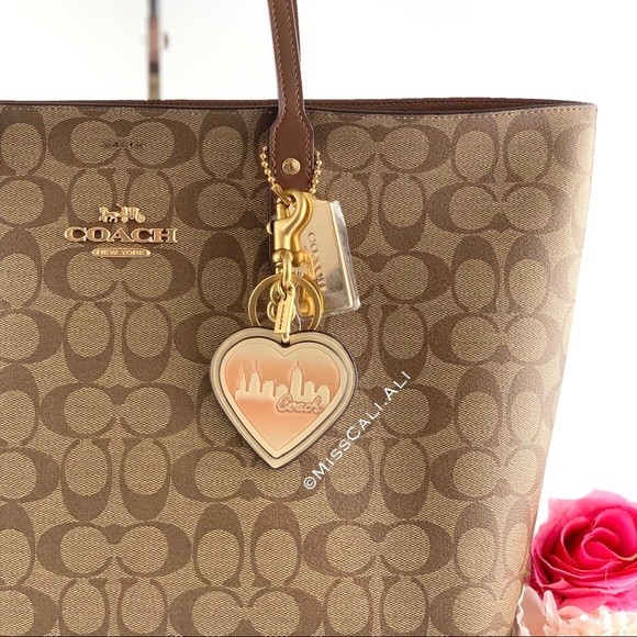 NWT COACH X JENNIFER LOPEZ Heart Bag Charm Keychain - Picture 6 of 14